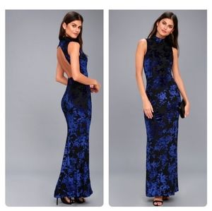 Lulus DARIANA VELVET FLORAL BACKLESS MAXI Dress